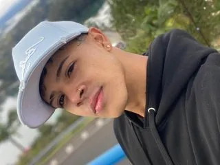 AlexColton27 – webcam model profile photo