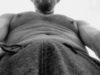 MadisonWild – webcam model profile photo Image 3