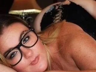 AshleyAcePornStar's Thumb Image