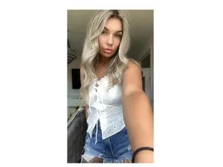 Blonde_Amberly – webcam model profile photo