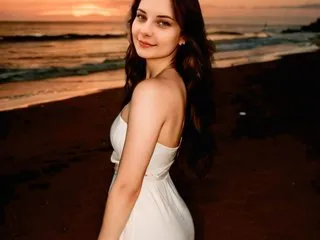 Brunettee Image 2