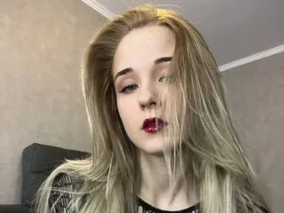 JuneCute – webcam model profile photo Image 6