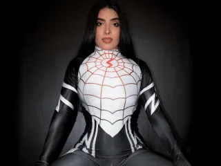 CharlotteeLopez's Thumb Image
