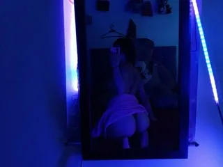 ChloeBluee – webcam model profile photo