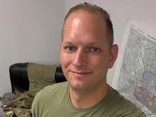 Chubzsdad1y90 – webcam model profile photo