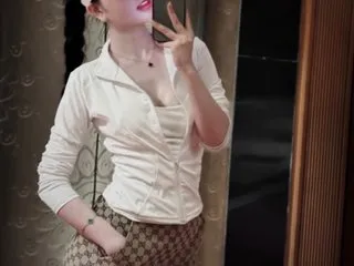 ClaraBae – webcam model profile photo