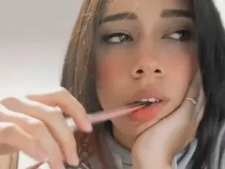 creamykittyy – webcam model profile photo