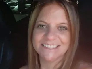 KymMeadowsXO – webcam model profile photo Image 2