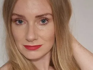Emily_red_uk's Thumb Image