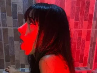 isabenee – webcam model profile photo