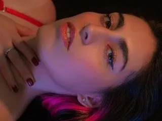 untamed_laine – webcam model profile photo Image 2