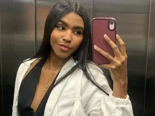 VictoriaQueen18 – webcam model profile photo Image 5