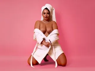 Hornyblond_Bella – webcam model profile photo Image 4