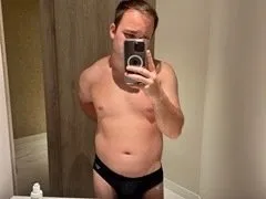 Juicyuncut – webcam model profile photo