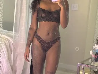 Lililth_Capri77 – webcam model profile photo Image 2
