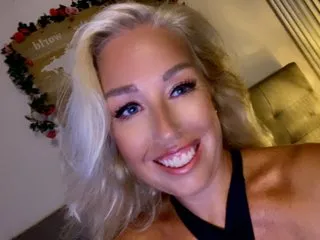 NoaMarin – webcam model profile photo Image 4