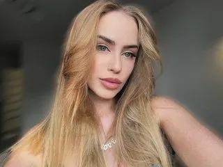 LishaMy – webcam model profile photo