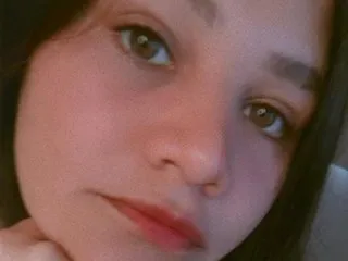 LucyVegha – webcam model profile photo