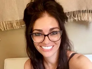 ZaraaSmith – webcam model profile photo Image 2