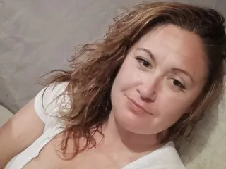 Lusciouslegs – webcam model profile photo