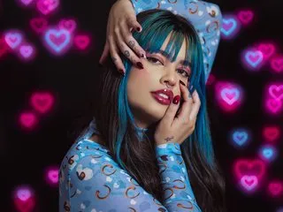 MaddyeWaves Image 2