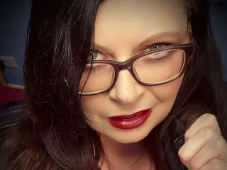 MatureBustyMilf's Thumb Image