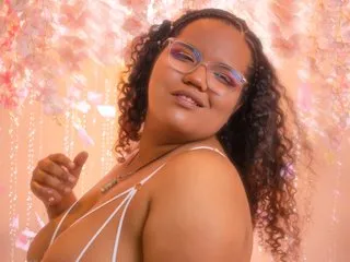ChloeMatis – webcam model profile photo Image 2