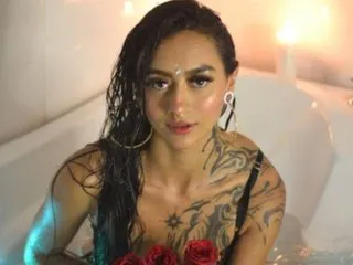 MiaaThompsoon – webcam model profile photo