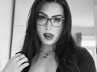 MuscleMILF_uk's Thumb Image