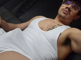 Izabelle22 – webcam model profile photo Image 2