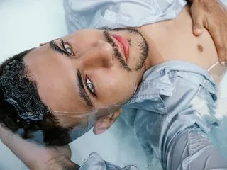 ChristiinaLopez – webcam model profile photo Image 2