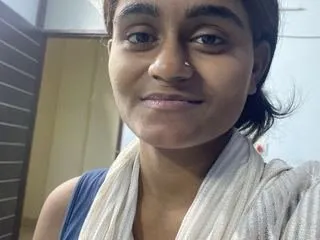 Priyankdarlingg's Thumb Image