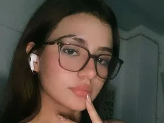 Samantha_Scott19's Thumb Image