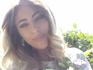 Tamy_bennett – webcam model profile photo Image 2