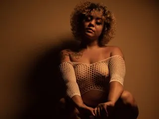 Skylarswave – webcam model profile photo