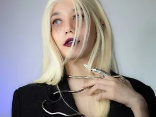 SukiBelle – webcam model profile photo