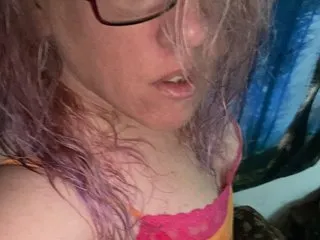 Trixyanne – webcam model profile photo