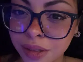 UrgirlJazminn – webcam model profile photo