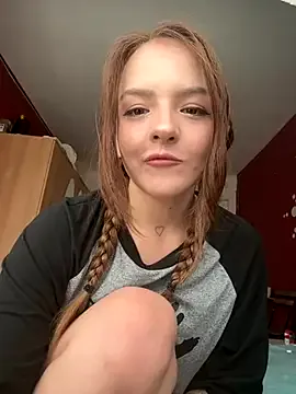 LiaRussel – webcam model profile photo Image 2