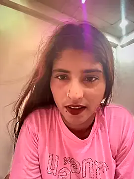 LaraMiller – webcam model profile photo Image 4