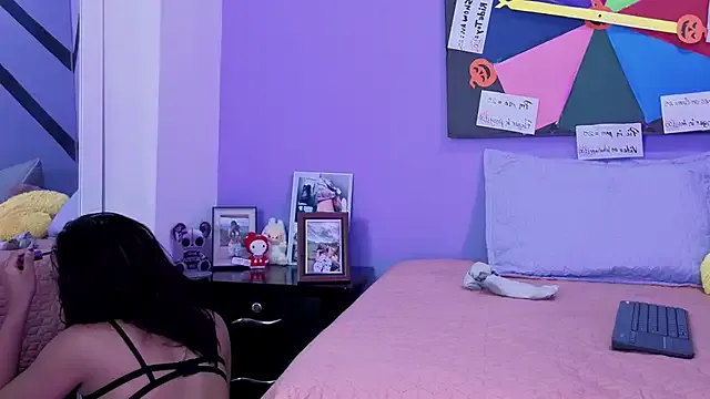 AlisaMoss – webcam model profile photo Image 7