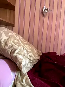 CintiaHolms – webcam model profile photo Image 12