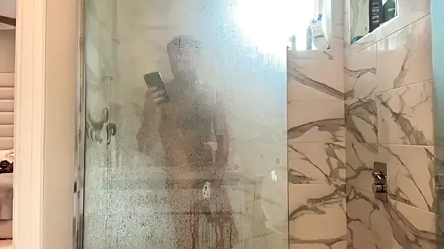 Robine868 – webcam model profile photo Image 13