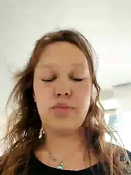 elowenrio – webcam model profile photo Image 14