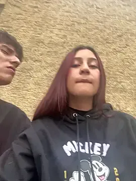 Sara_fun – webcam model profile photo Image 2