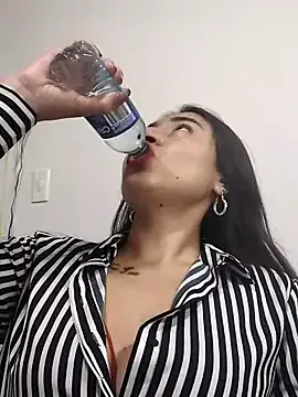 curvycate127 – webcam model profile photo Image 5