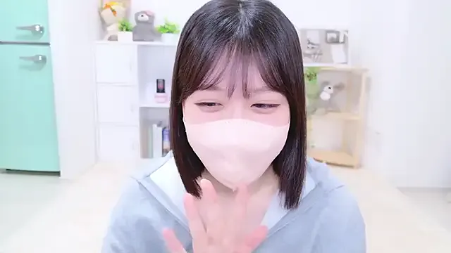 CelesteLu – webcam model profile photo Image 17