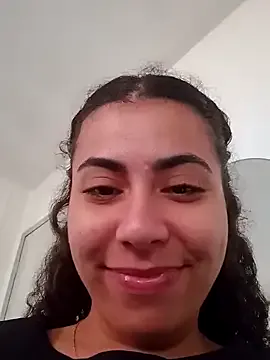 CarryOnJhonn – webcam model profile photo Image 3