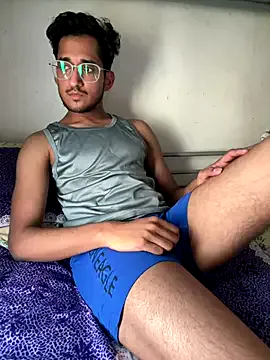 MckennieMoon – webcam model profile photo Image 10