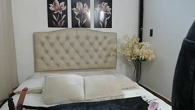 EmilyDavis18 – webcam model profile photo Image 5